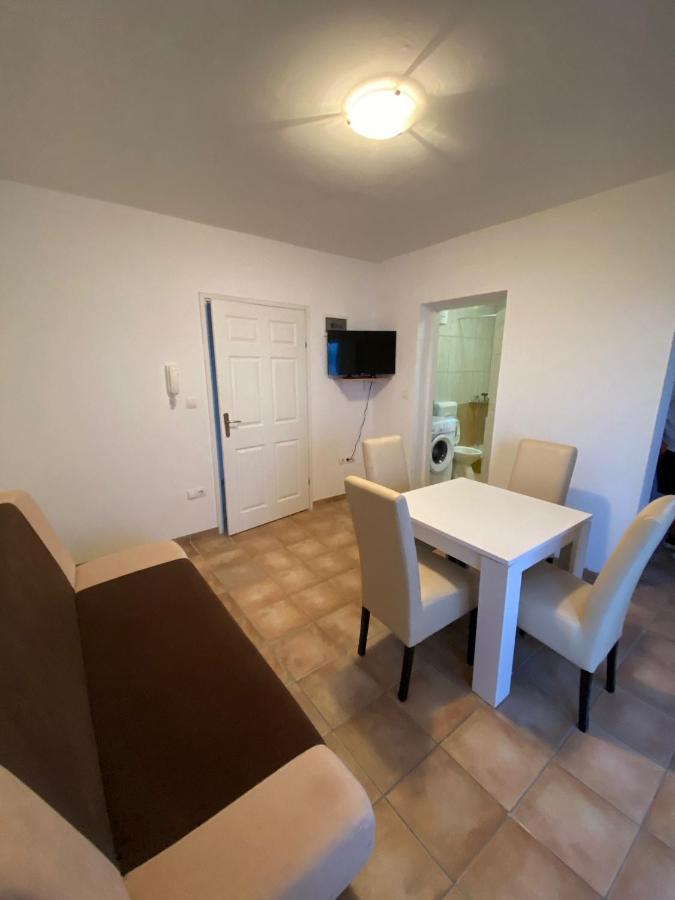 Apartments Dalmatia 斯维蒂佩塔 外观 照片
